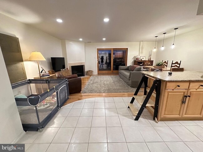 Photo - 769 N Ringgold St Townhome