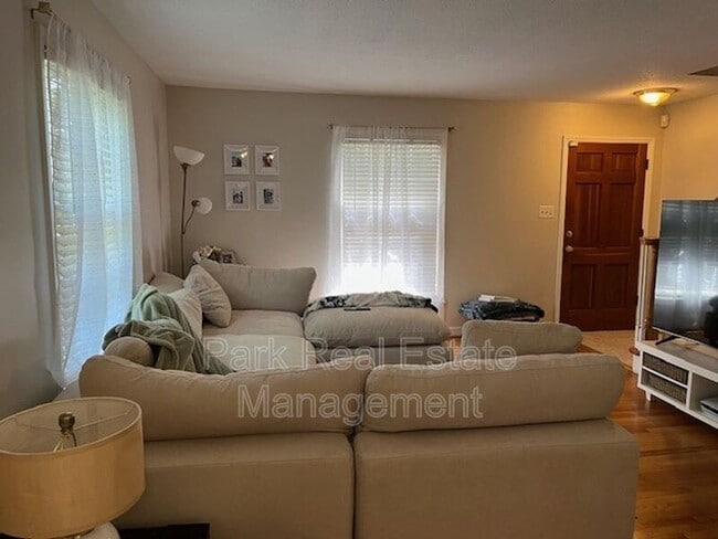 Foto del edificio - 218 Ransom St