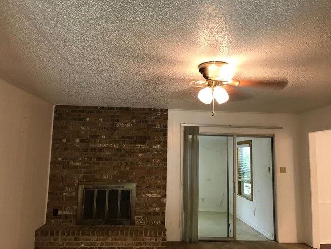 Building Photo - 1314 Blueridge Pky