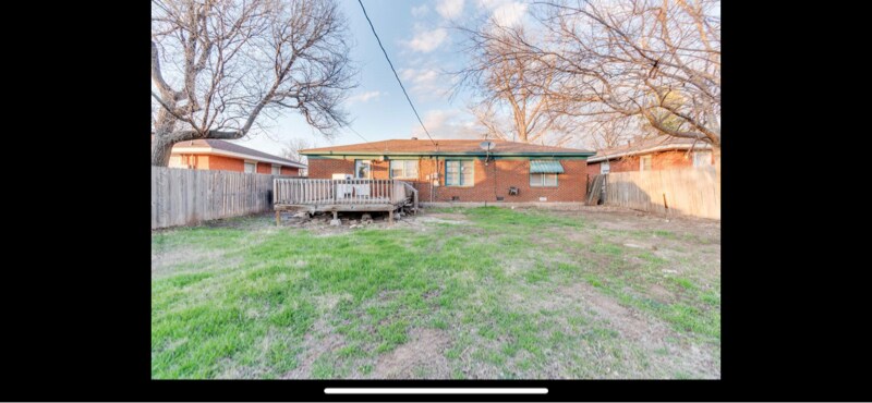 Foto principal - 2310 NW Lincoln Ave