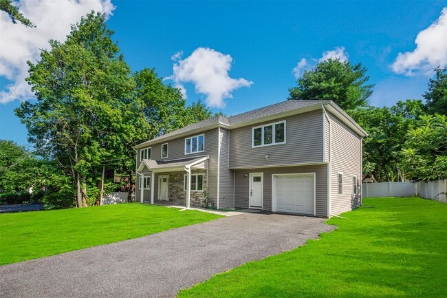 Building Photo - 250 Blauvelt Rd