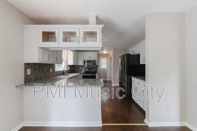 Building Photo - 1018 Rivermont Ct