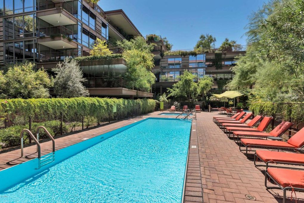 Outdoor Pool - 7137 E Rancho Vista Dr