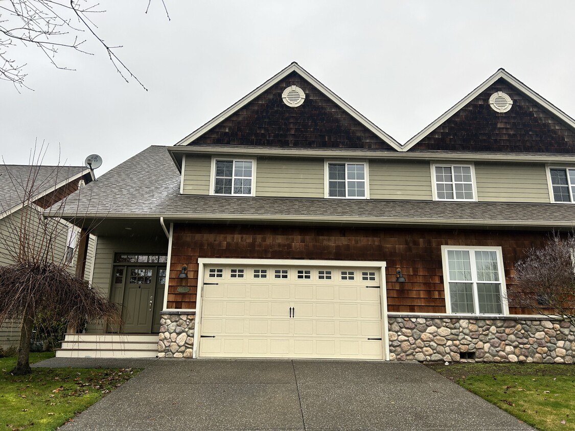 1417 Foxtail St, Lynden, WA 98264 Townhome Rentals in Lynden WA