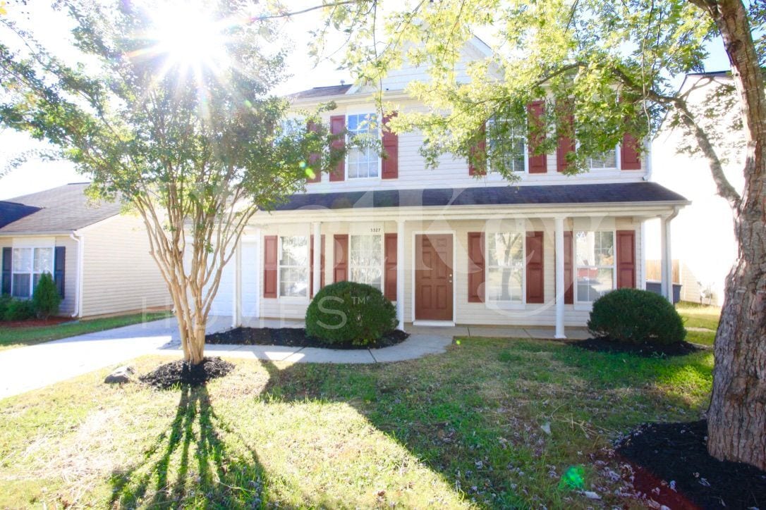 Primary Photo - 5327 Peachwood Dr