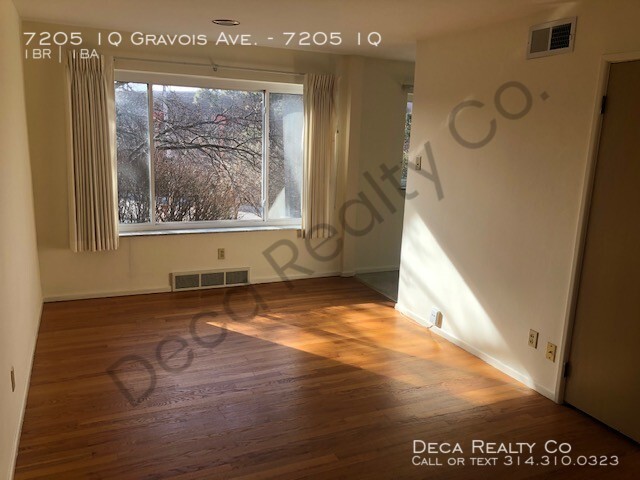 Building Photo - 1 Bedroom Apartment 55+