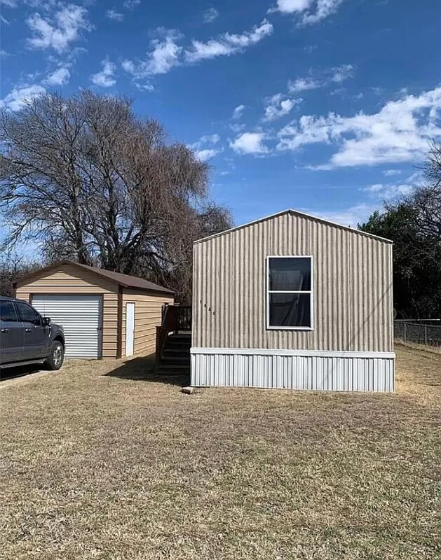 Building Photo - 1680 Gale Dr