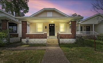 Building Photo - 4014 Greenwood Ave