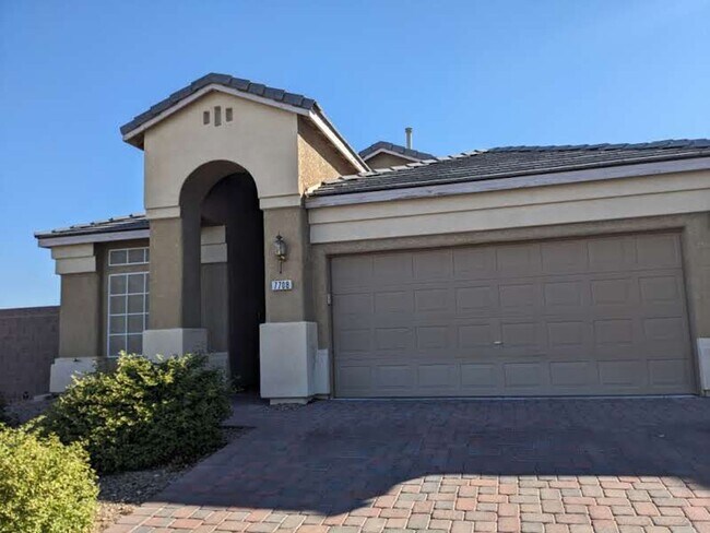 Building Photo - Awesome 3 Bedroom, 2 Bathroom 1 story home...