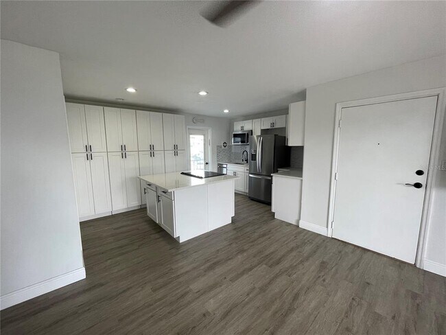 Building Photo - 151 N Orlando Ave