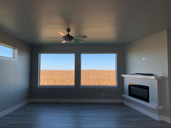 Foto del edificio - 780 McIntosh Ct