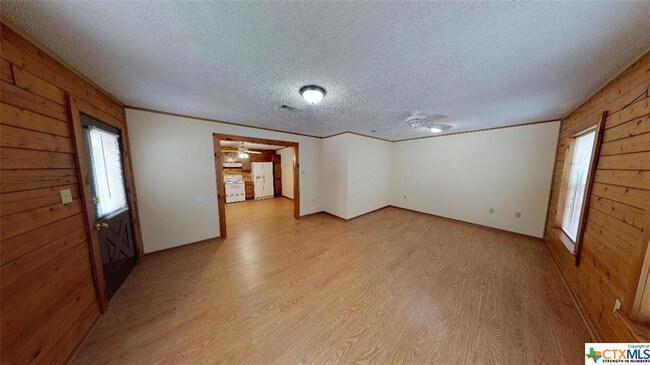 Building Photo - 123 Woodland Ave