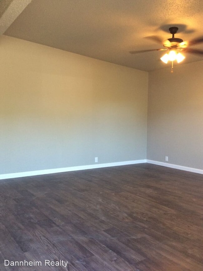 Foto del edificio - 3 br, 2 bath House - 2816 66th St