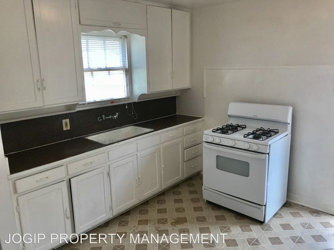 Building Photo - 2 br, 1 bath House - 1605 STELLA AVENUE