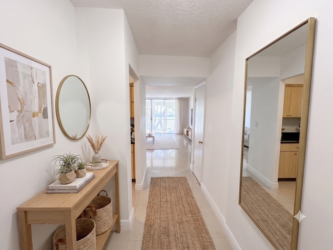 Entrance foyer - 1670 NE 191st St
