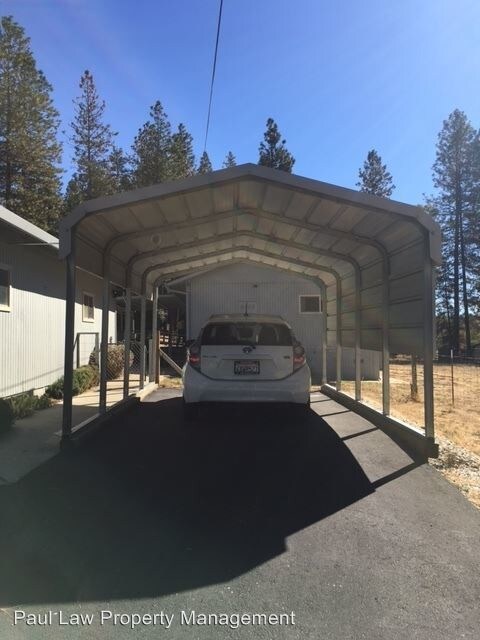 Building Photo - 12759 Squirrel Creek Rd