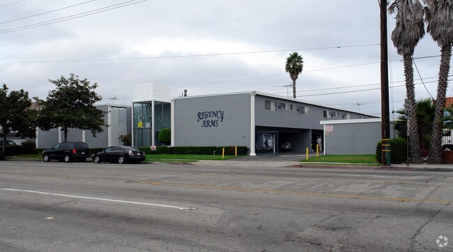 Building Photo - Please visit our beautiful, Newly Renovate...