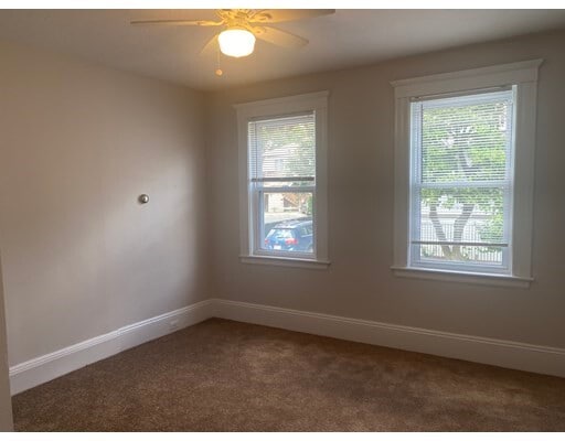 Building Photo - 11-13 Sculpin Way