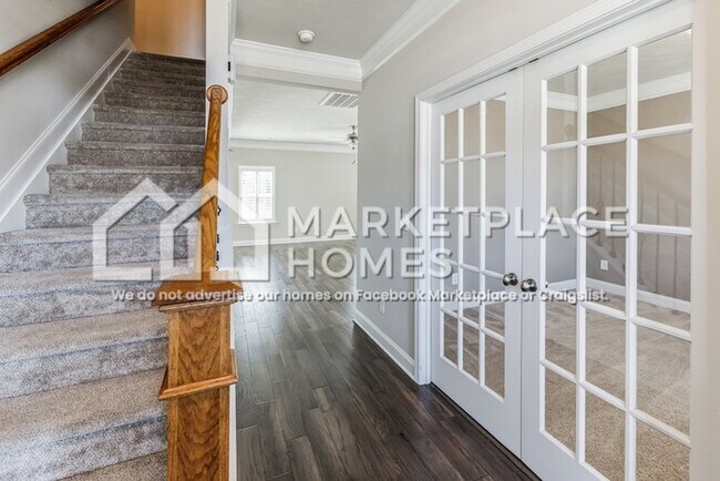 Foto del edificio - 750 Holderness Ct