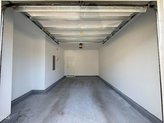 Building Photo - 514 Dragby Ln
