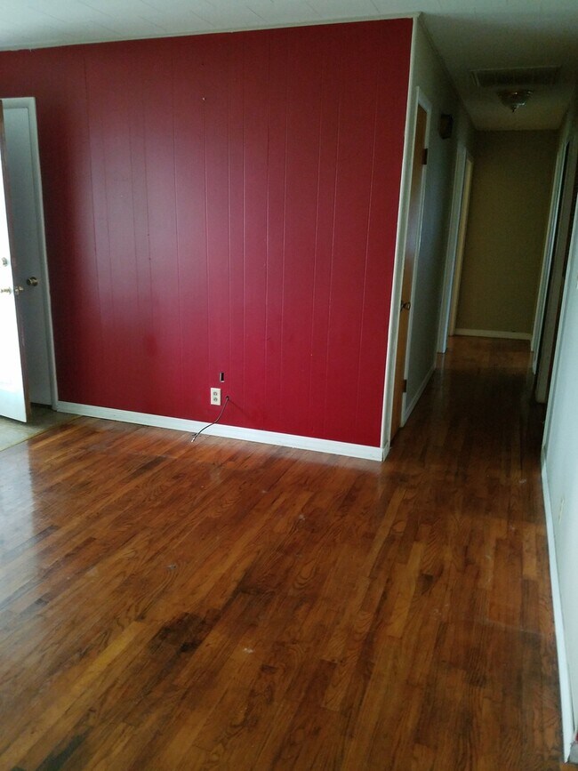 Foto del edificio - 3bed/1bath in Oakwood