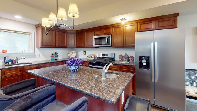 Foto del edificio - Family Friendly : 6BR Near Beaumont & Ascension St. John