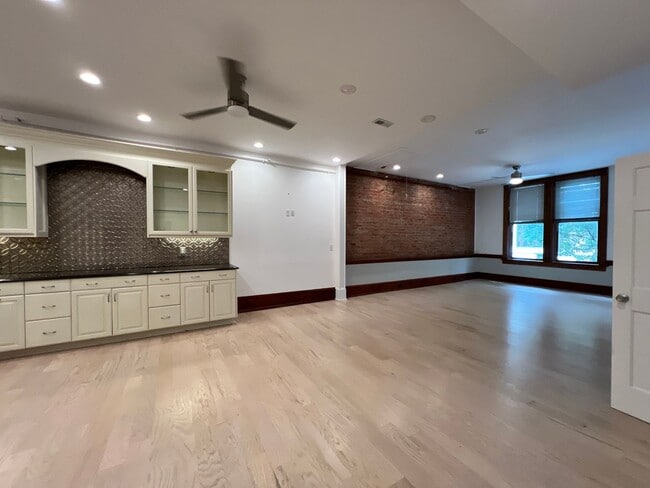 Foto del edificio - 22 Campbell Ave SE