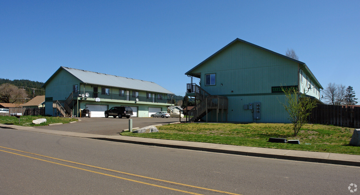 Primary Photo - Taylor Apartments