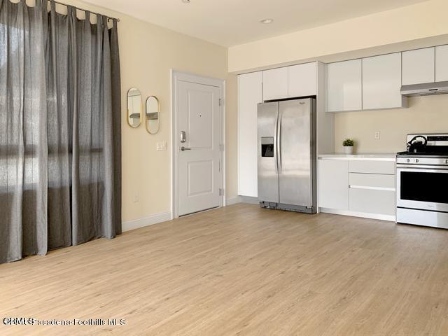 Foto del edificio - 60 S Vinedo Ave