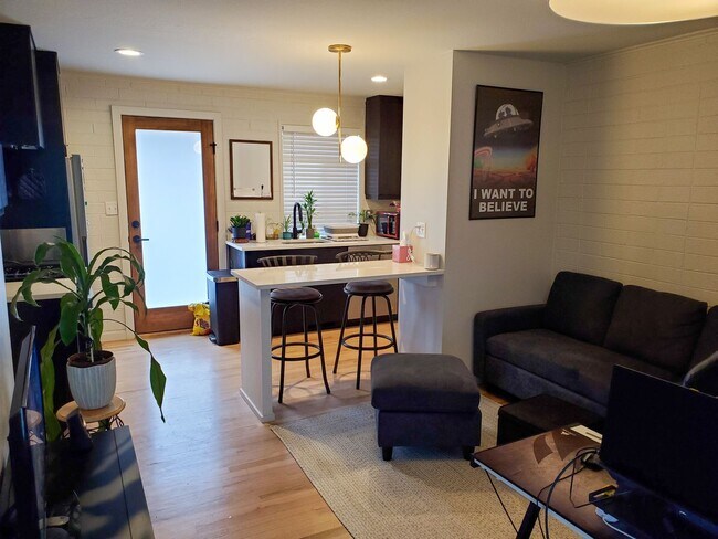 Foto del edificio - Remington1705 (KC-JF-NB)