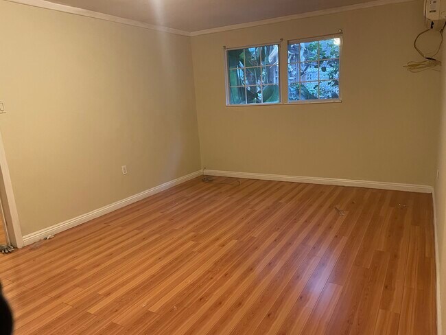 Foto del edificio - 13012 McKinley Ave