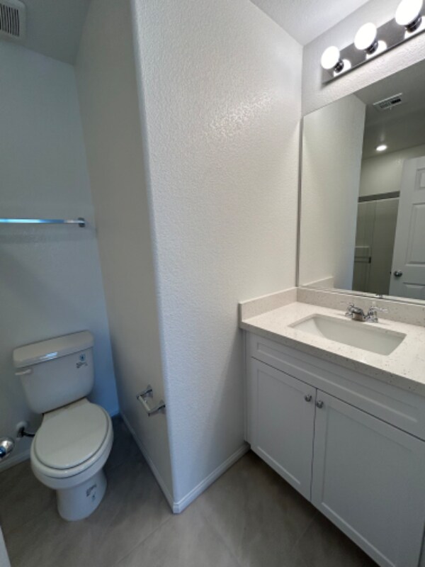 Foto del edificio - 6193 Gdn Crst St