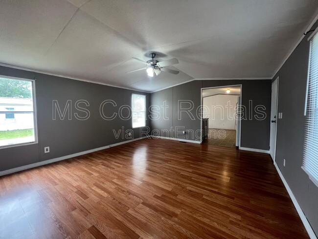 Foto del edificio - 8400 W Oaklawn Rd