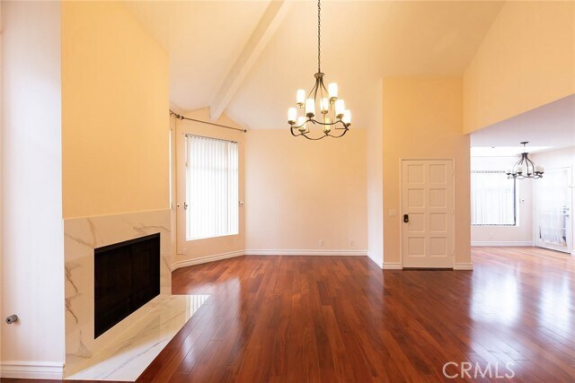 Foto del edificio - 4466 Emerald St