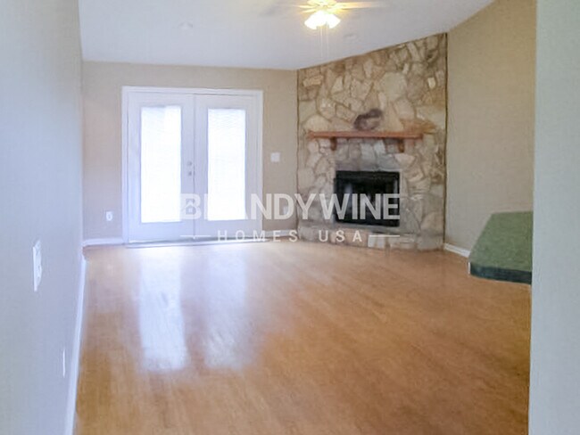 Foto del edificio - 8665 Page Ct