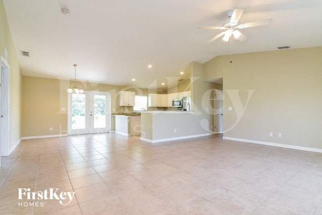 Foto del edificio - 10371 Grail Ave