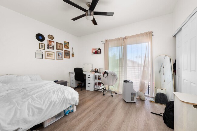 Foto del edificio - 5394 Redding Rd