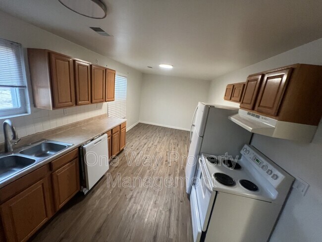 Building Photo - 3711 Carson Ave