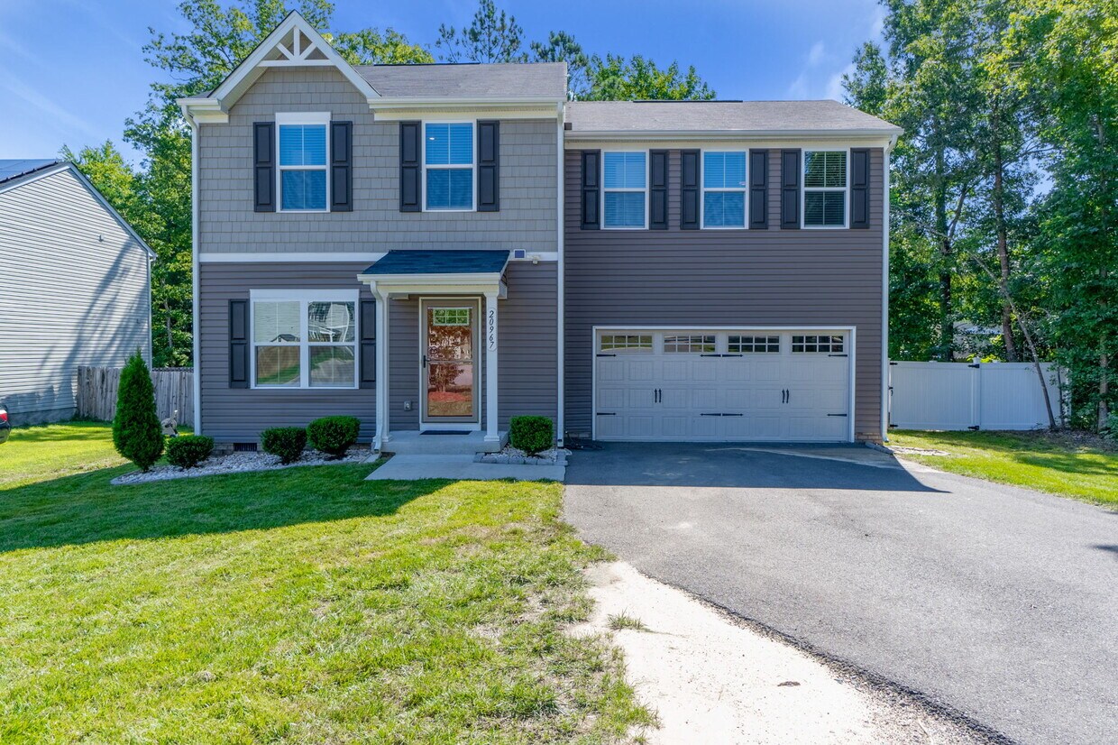 Foto principal - 20967 Hampton Ave