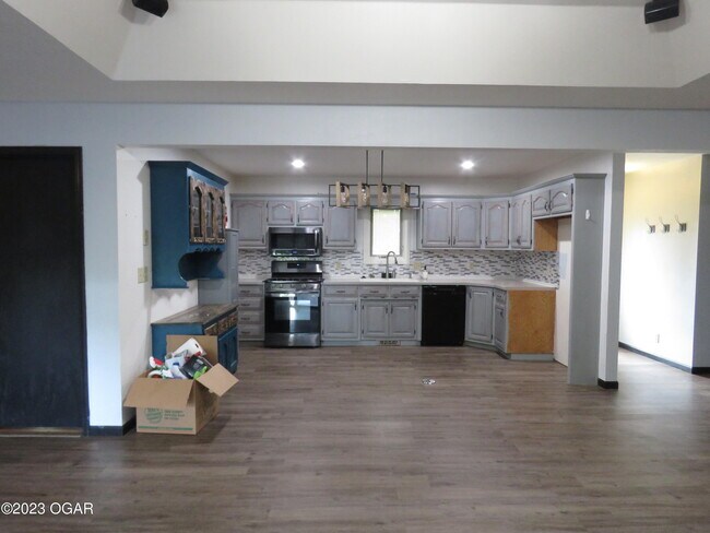 Building Photo - 1415 Marzelle Ct