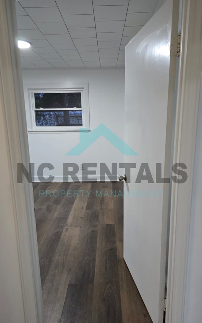 Building Photo - 162 Trivette Rd