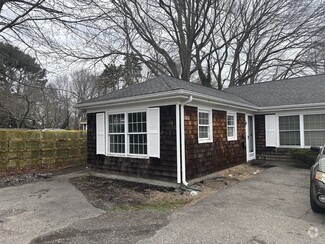 Building Photo - 1 Howlands Ln
