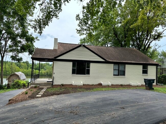 Original charm with modern features! - 1826 River Dr House