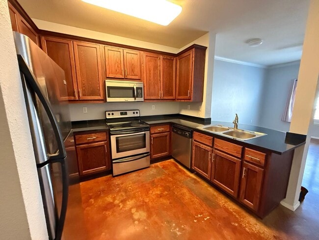 Foto del edificio - 910 W 25th St