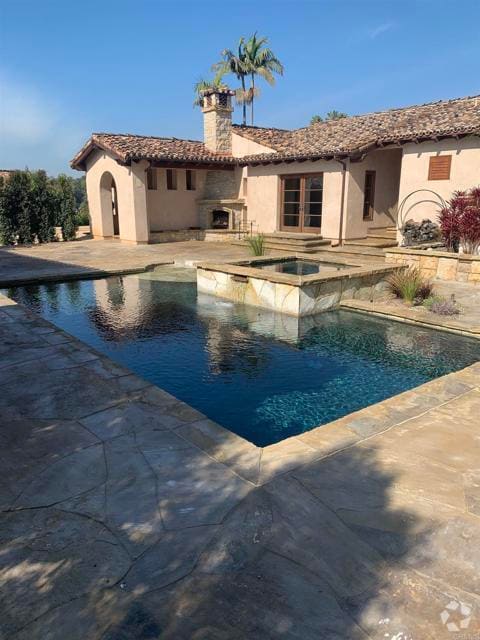 Building Photo - 6858 Las Colinas