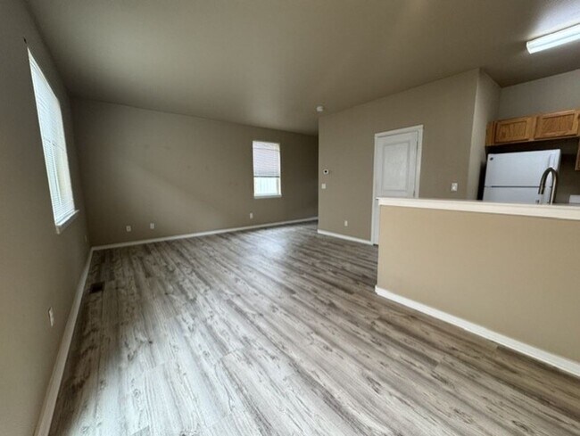 Foto del edificio - SW Bend Townhome