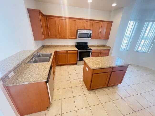 Building Photo - Bella Lago-3847 Golden Knot Drive Kissimmee 34746