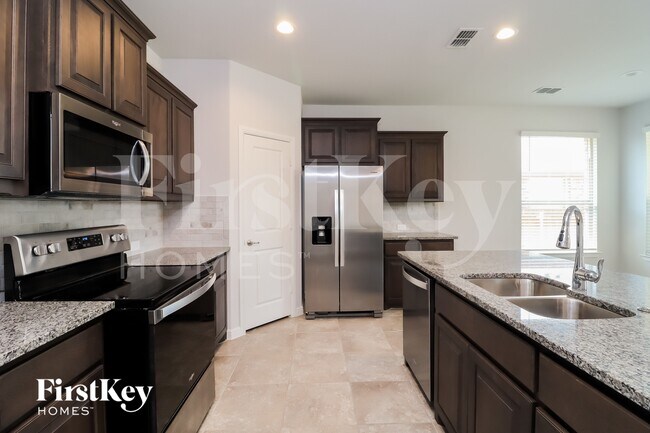 Foto del edificio - 131 Wagon Mound Dr