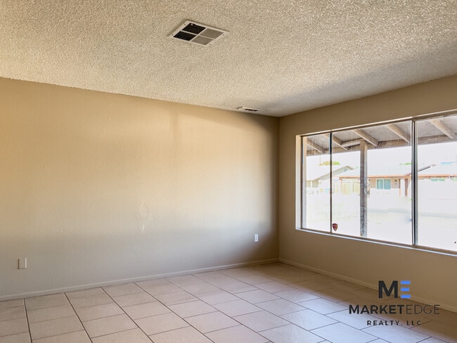 Building Photo - 3 Bed/ 2 Bath Home at McDowell/51st! Move-...