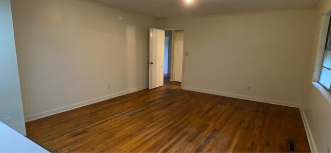 Building Photo - 149 Springfield Cir